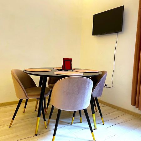 N24 Apartments By Small Home 布达佩斯 外观 照片
