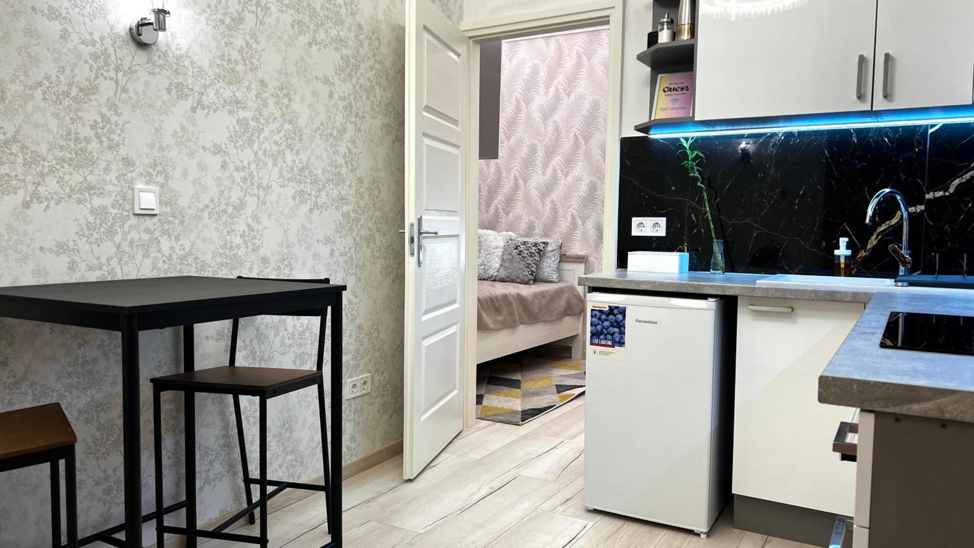 N24 Apartments By Small Home 布达佩斯 外观 照片